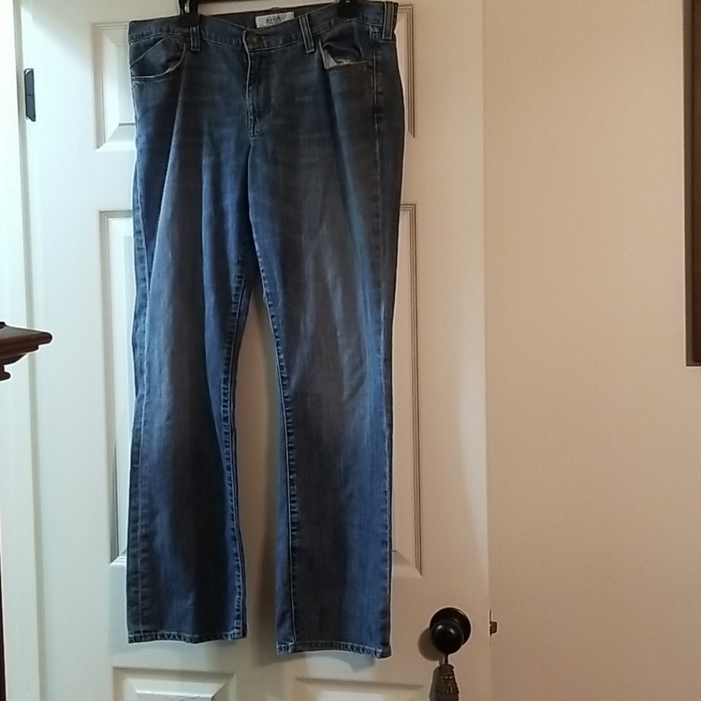 Mid-rise bootcut jeans